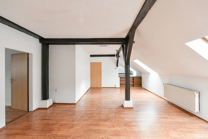 Jindřicha Plachty, Smíchov - Prague 5 | Rent, Apartment One-bedroom (2+kk), 70 m²