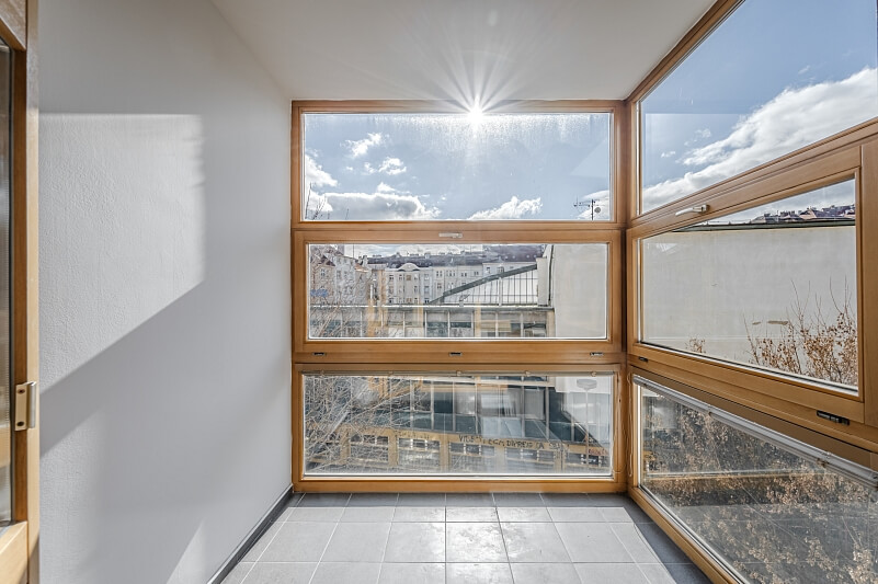 Tomkova, Smíchov - Prague 5 | Sale, Apartment One-bedroom (2+kk), 62 m²