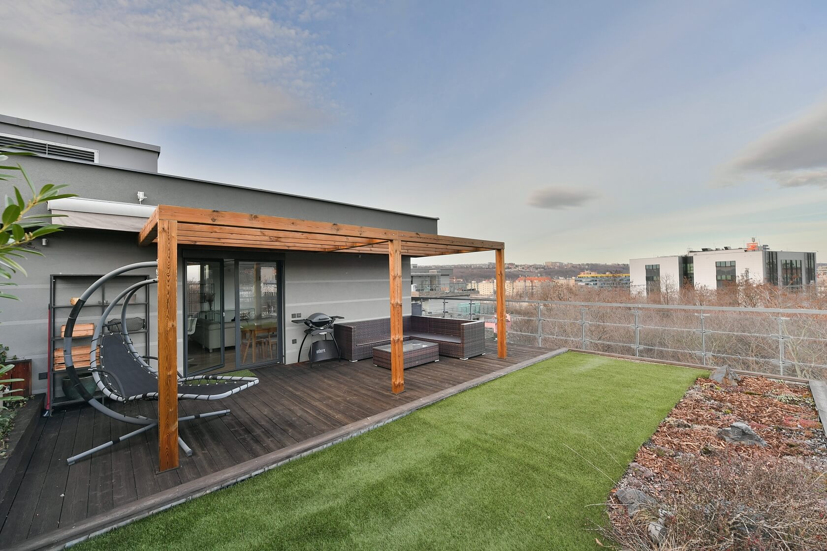 V Mezihoří, Libeň - Praha 8 | Pronájem, Byt 3+kk, 206 m²