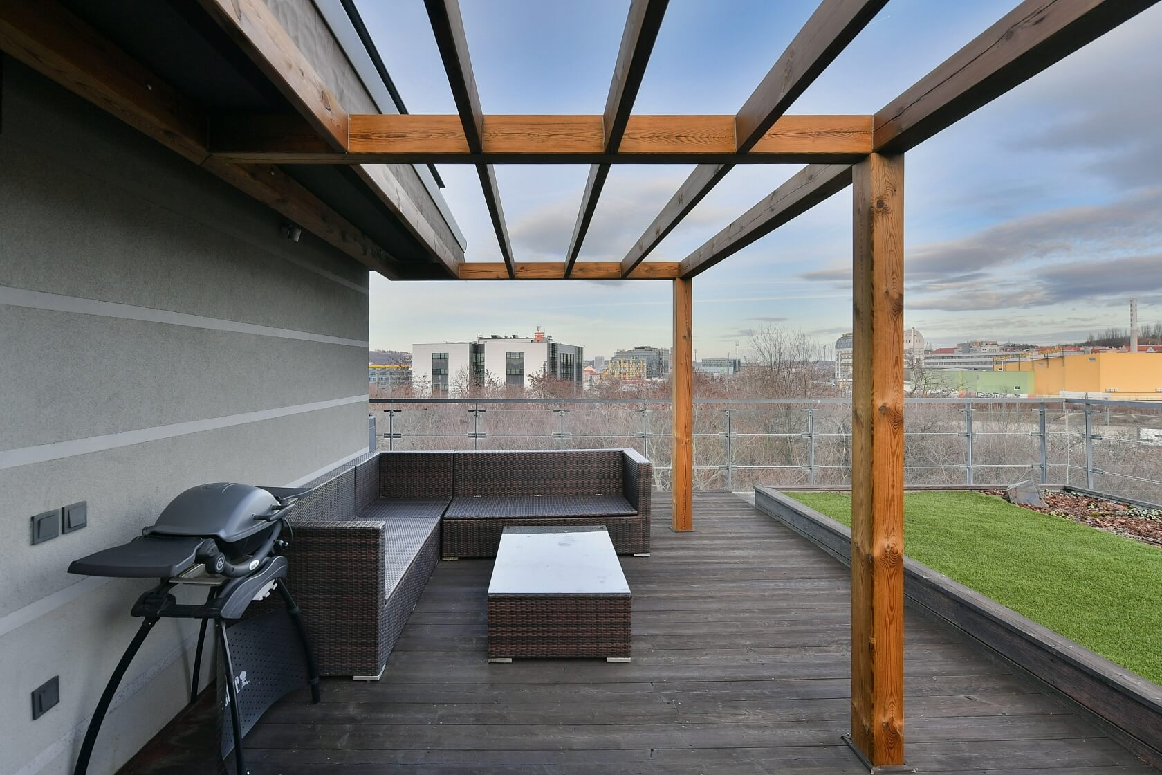 V Mezihoří, Libeň - Praha 8 | Pronájem, Byt 3+kk, 206 m²