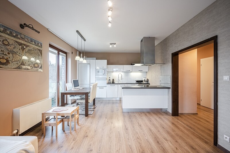 V Třešňovce, Hrdlořezy - Praha 9 | Pronájem, Byt 3+kk, 98 m²