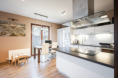 V třešňovce, Hrdlořezy - Prague 9 | Rent, Apartment Two-bedroom (3+kk), 98 m²