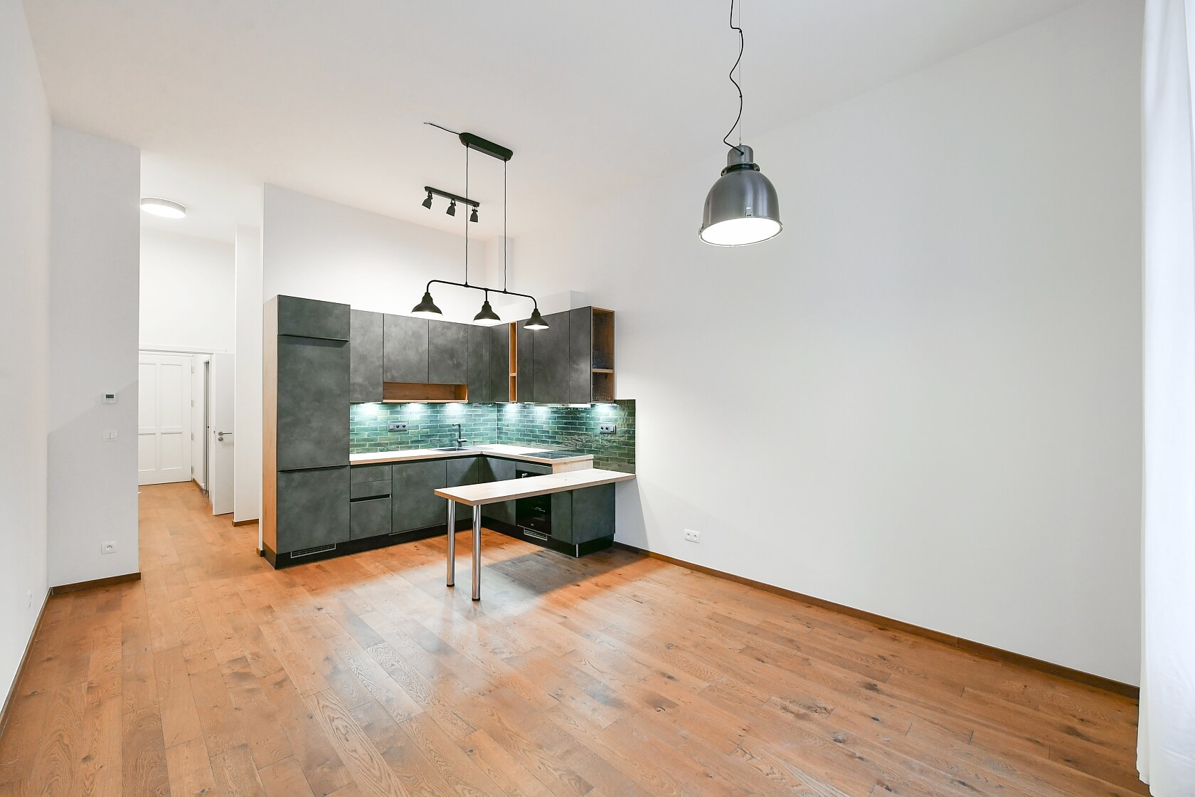 Na Valentince, Smíchov - Prague 5 | Rent, Apartment One-bedroom (2+kk), 48 m²