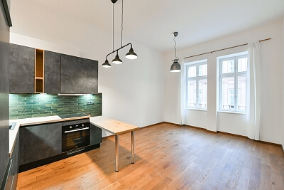 Na Valentince, Smíchov - Praha 5 | Pronájem, Byt 2+kk, 48 m²