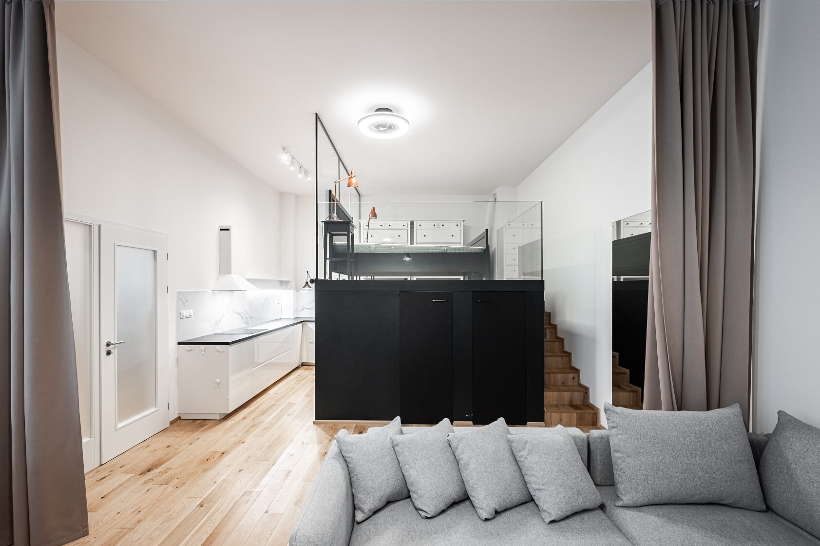 Na Valentince, Smíchov - Prague 5 | Rent, Apartment Studio (1+kk), 55 m²