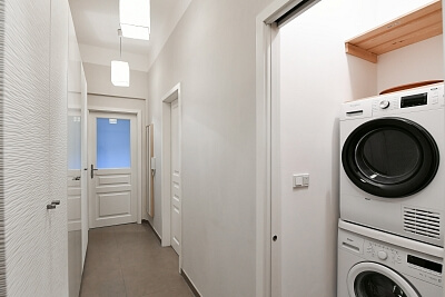 Elišky Peškové, Smíchov - Prague 5 | Rent, Apartment One-bedroom (2+kk), 58 m²