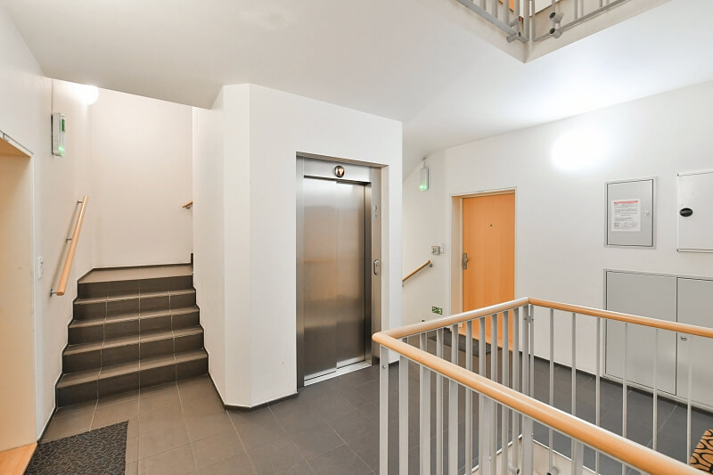 Pod kapličkou, Žižkov - Prague 3 | Rent, Apartment One-bedroom (2+kk), 45 m²