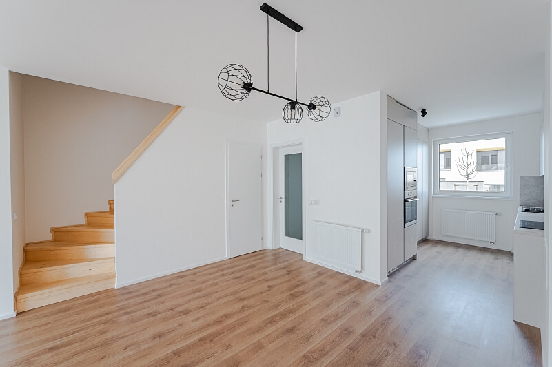 U Spojů, Ďáblice - Praha 8 | Pronájem, Rodinný dům 4+kk, 128 m²