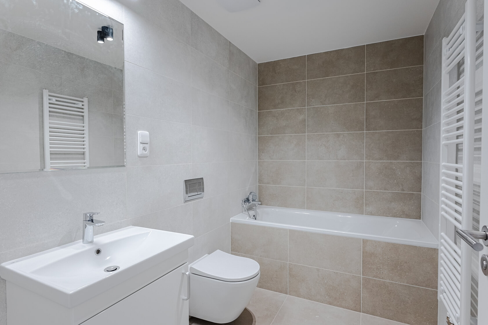 U Spojů, Ďáblice - Praha 8 | Pronájem, Rodinný dům 4+kk, 128 m²
