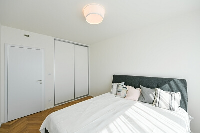 Šiklové, Smíchov - Prague 5 | Rent, Apartment Two-bedroom (3+kk), 102 m²