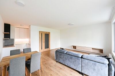 Hrašeho, Čimice - Praha 8 | Pronájem, Byt 2+kk, 77 m²