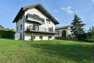 U Hřiště, Středokluky - Praha-západ | Rent, House Three-bedroom (4+kk), 357 m²