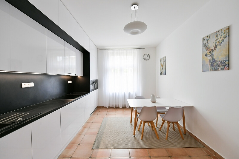 Slezská, Vinohrady - Prague 3 | Rent, Apartment One-bedroom (2+1), 94 m²