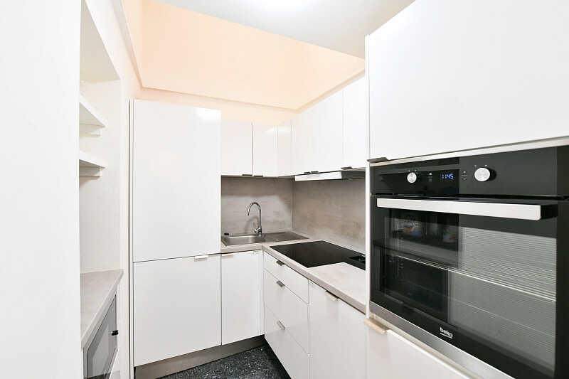 Školská, Nové Město - Prague 1 | Sale, Apartment One-bedroom (2+kk), 77 m²