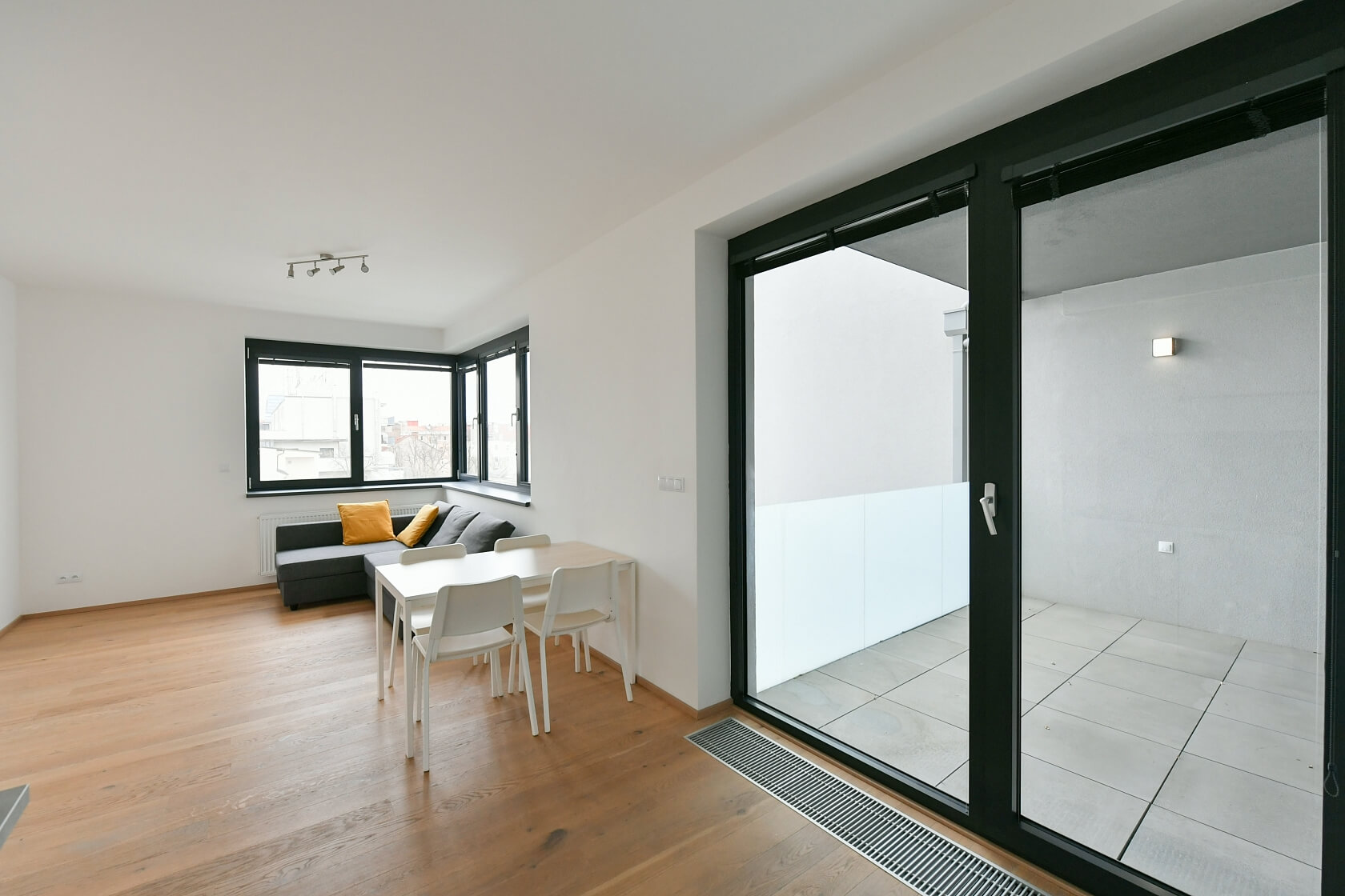 Dělnická, Holešovice - Prague 7 | Sale, Apartment One-bedroom (2+kk), 60 m²