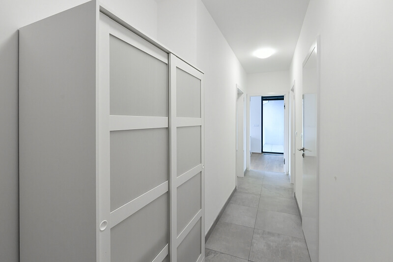 Dělnická, Holešovice - Prague 7 | Sale, Apartment One-bedroom (2+kk), 60 m²