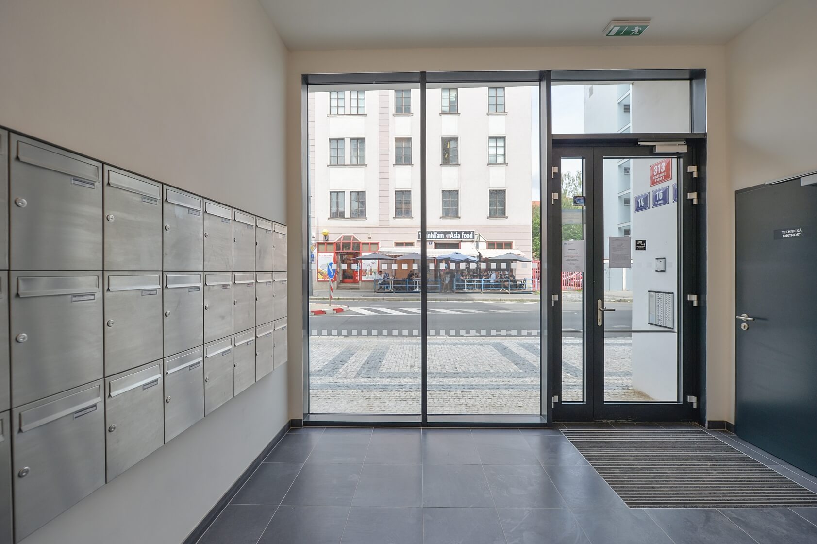 Dělnická, Holešovice - Prague 7 | Sale, Apartment One-bedroom (2+kk), 60 m²