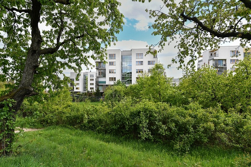 V Třešňovce, Hrdlořezy - Praha 9 | Pronájem, Byt 3+kk, 98 m²