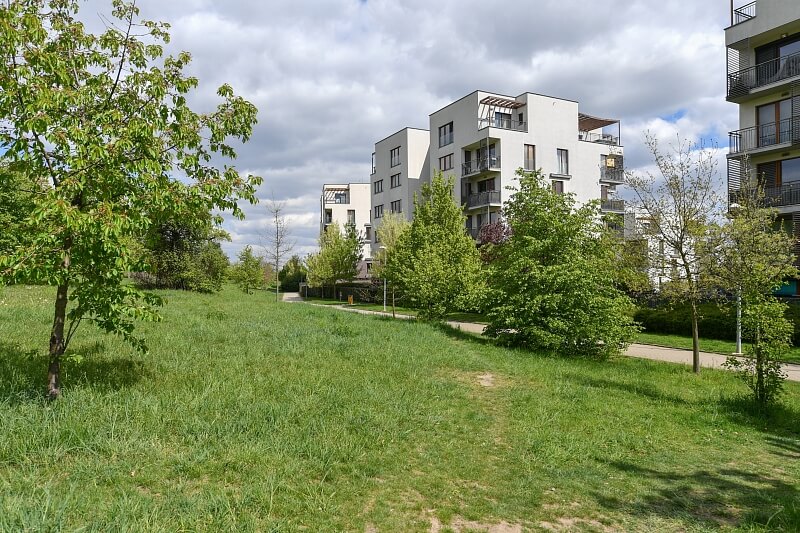 V Třešňovce, Hrdlořezy - Praha 9 | Pronájem, Byt 3+kk, 98 m²