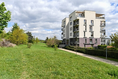 V třešňovce, Hrdlořezy - Prague 9 | Rent, Apartment Two-bedroom (3+kk), 98 m²