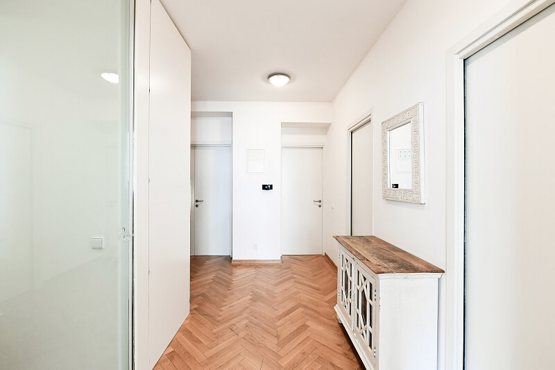 Kubelíkova, Žižkov - Prague 3 | Sale, Apartment Three-bedroom (4+kk), 102 m²