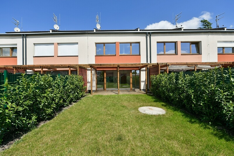 Hovorčovická, Líbeznice - Praha-východ | Rent, House Four-bedroom (5+kk), 160 m²