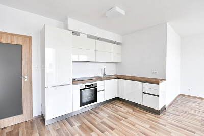 Karla Guta, Uhříněves - Praha 10 | Pronájem, Byt 2+kk, 58 m²