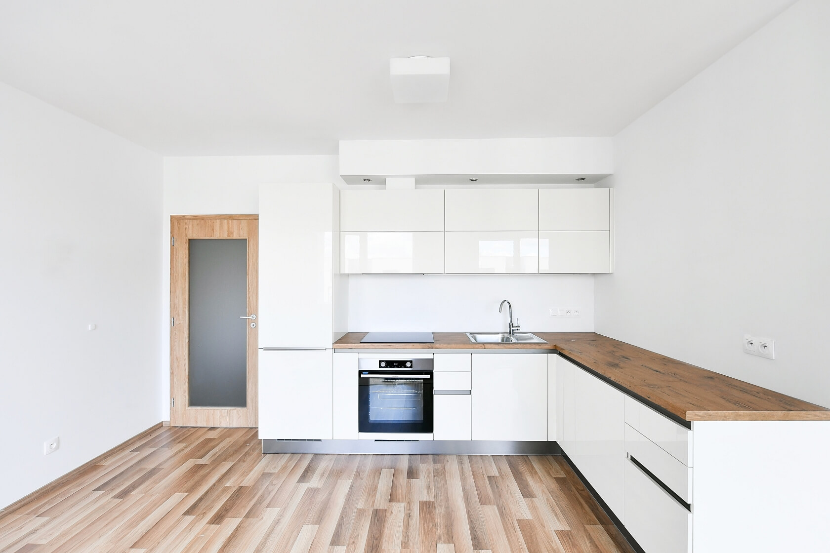 Karla Guta, Uhříněves - Praha 10 | Pronájem, Byt 2+kk, 58 m²