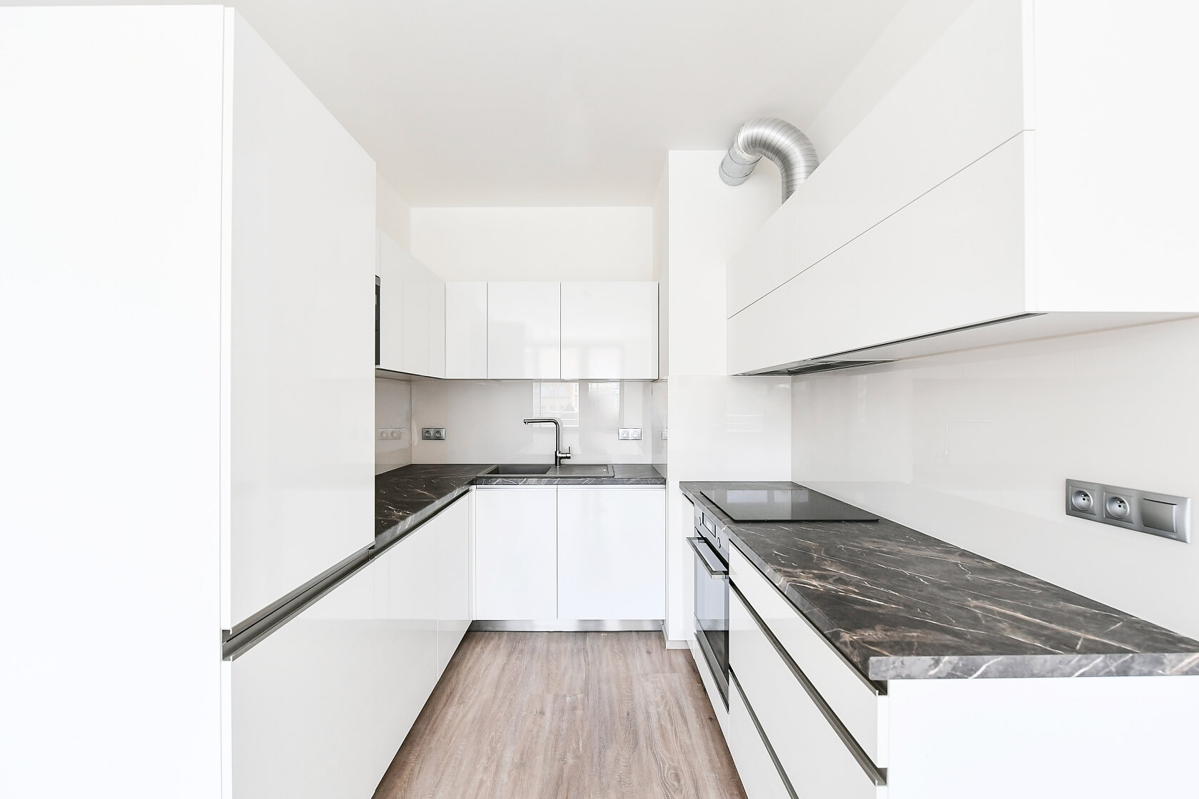 Bassova, Vysočany - Prague 9 | Rent, Apartment One-bedroom (2+kk), 61 m²