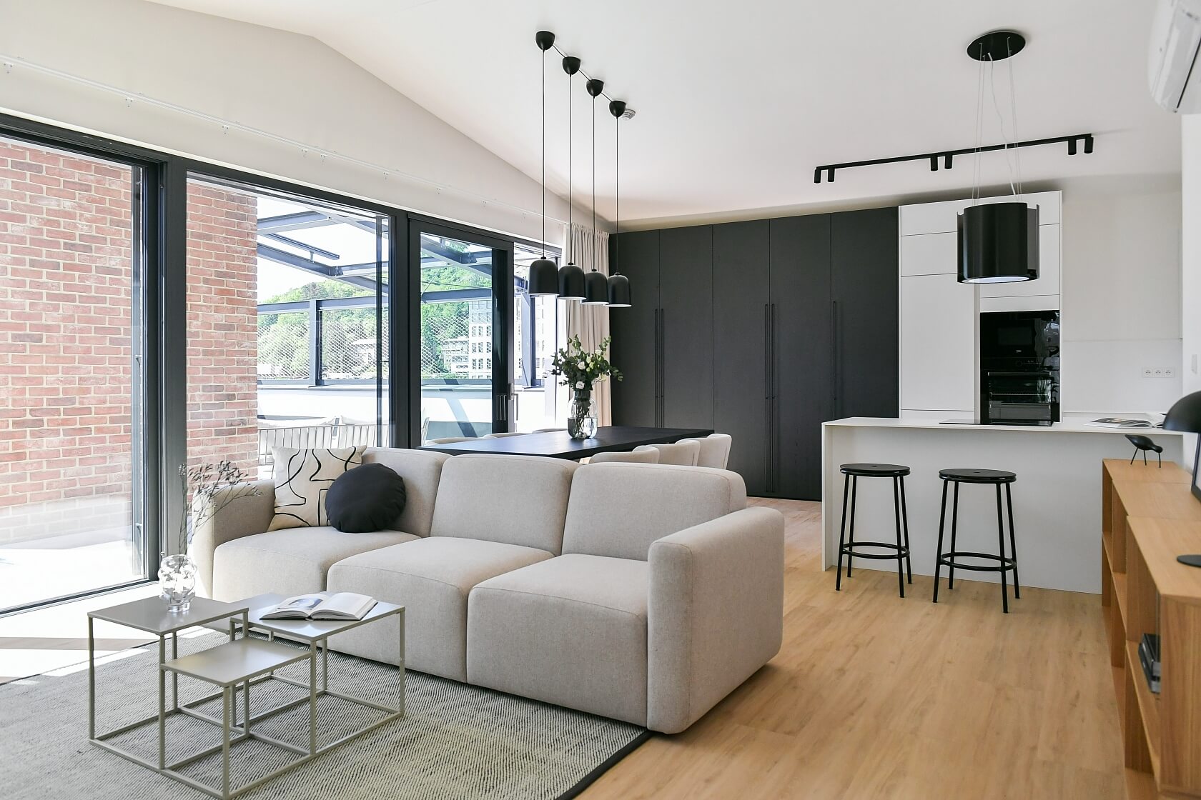 U Lihovaru, Smíchov - Praha 5 | Pronájem, Byt 5+kk, 289 m²