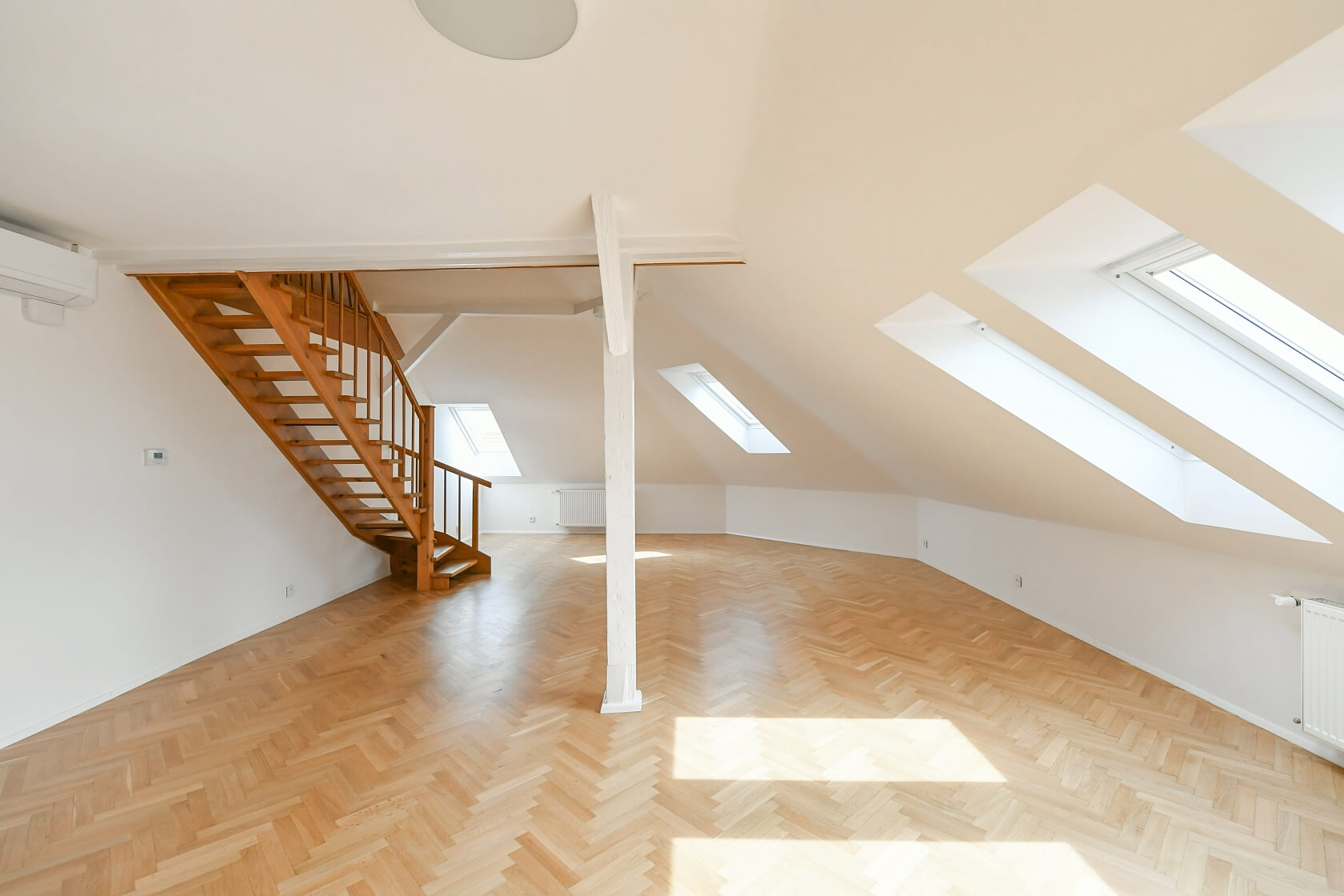 Čermákova, Vinohrady - Prague 2 | Rent, Apartment Four-bedroom (5+1), 200 m²