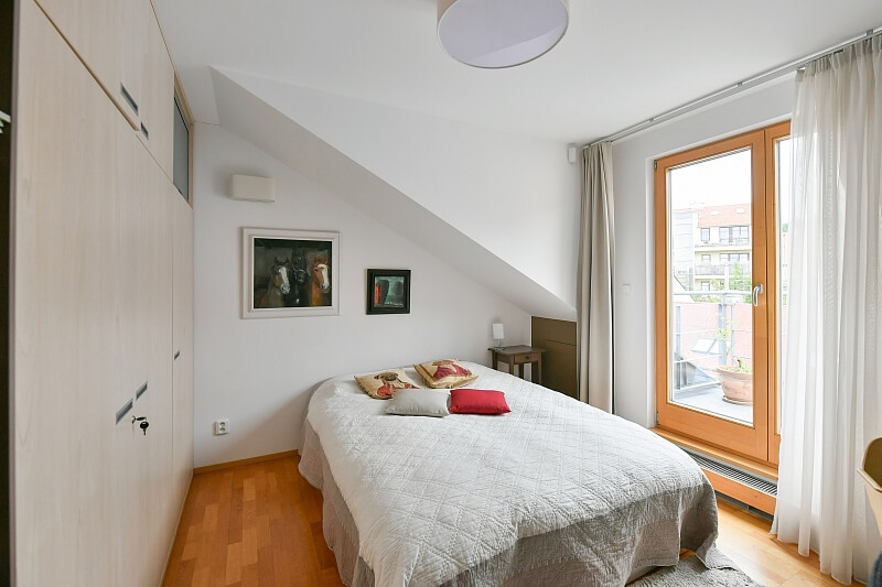 Závěrka, Břevnov - Prague 6 | Rent, Apartment Two-bedroom (3+kk), 172 m²