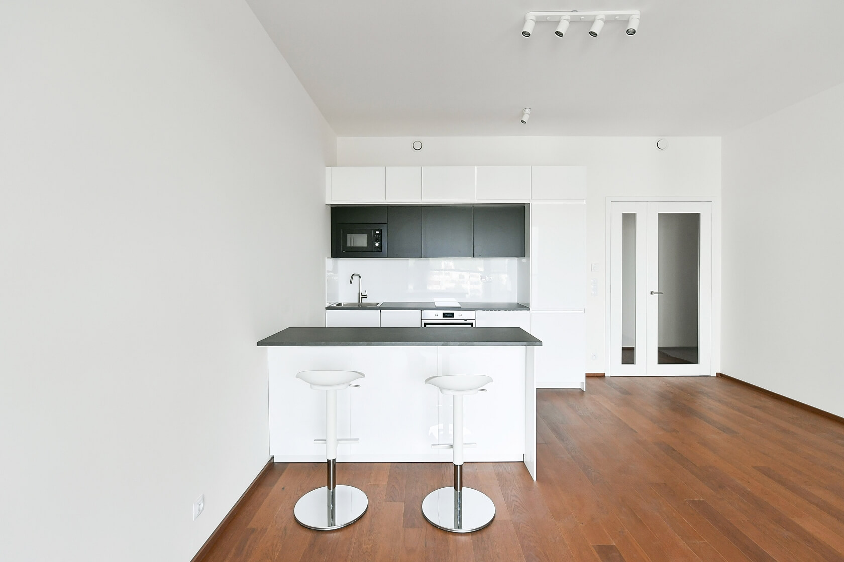 Jankovcova, Holešovice - Praha 7 | Pronájem, Byt 2+kk, 73 m²