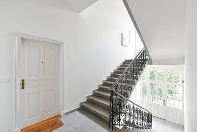 Ruská, Vršovice - Prague 10 | Rent, Apartment One-bedroom (2+kk), 58 m²