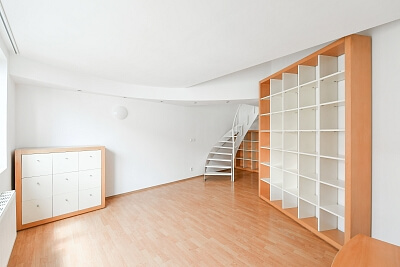 Křišťanova, Žižkov - Prague 3 | Sale, Apartment One-bedroom (2+1), 83 m²