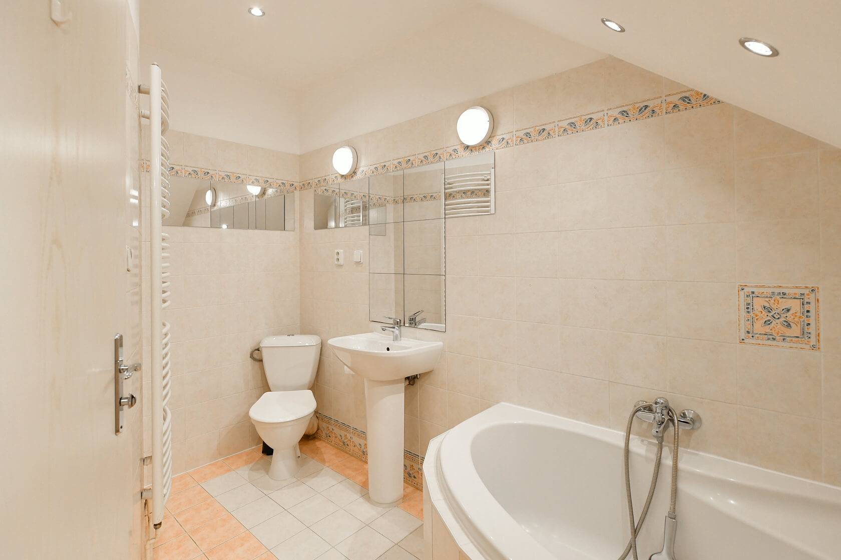 Křišťanova, Žižkov - Prague 3 | Sale, Apartment One-bedroom (2+1), 83 m²