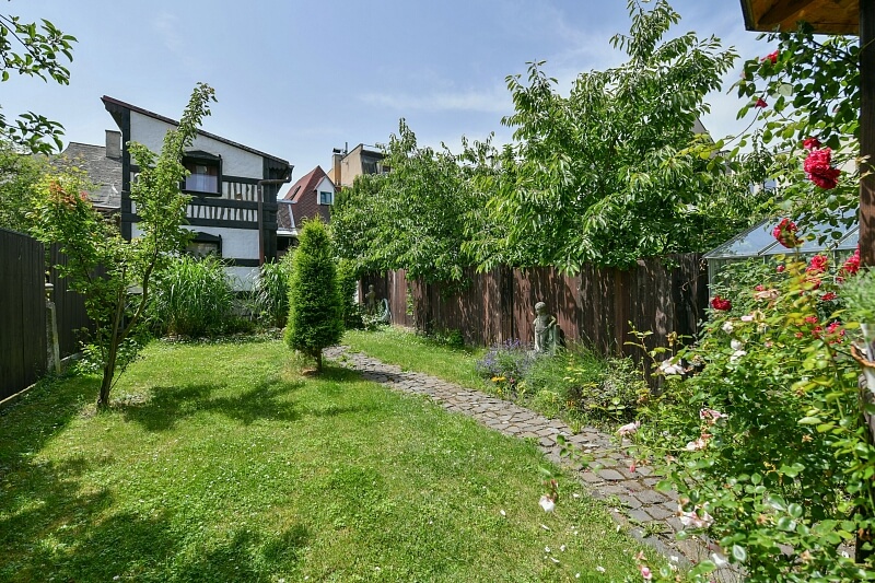 Masarykovo náměstí, Bělá pod Bezdězem - Mladá Boleslav | Sale, House Four-bedroom (5+kk), 332 m²