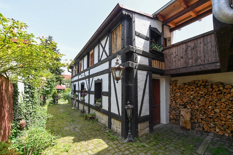 Masarykovo náměstí, Bělá pod Bezdězem - Mladá Boleslav | Sale, House Four-bedroom (5+kk), 332 m²