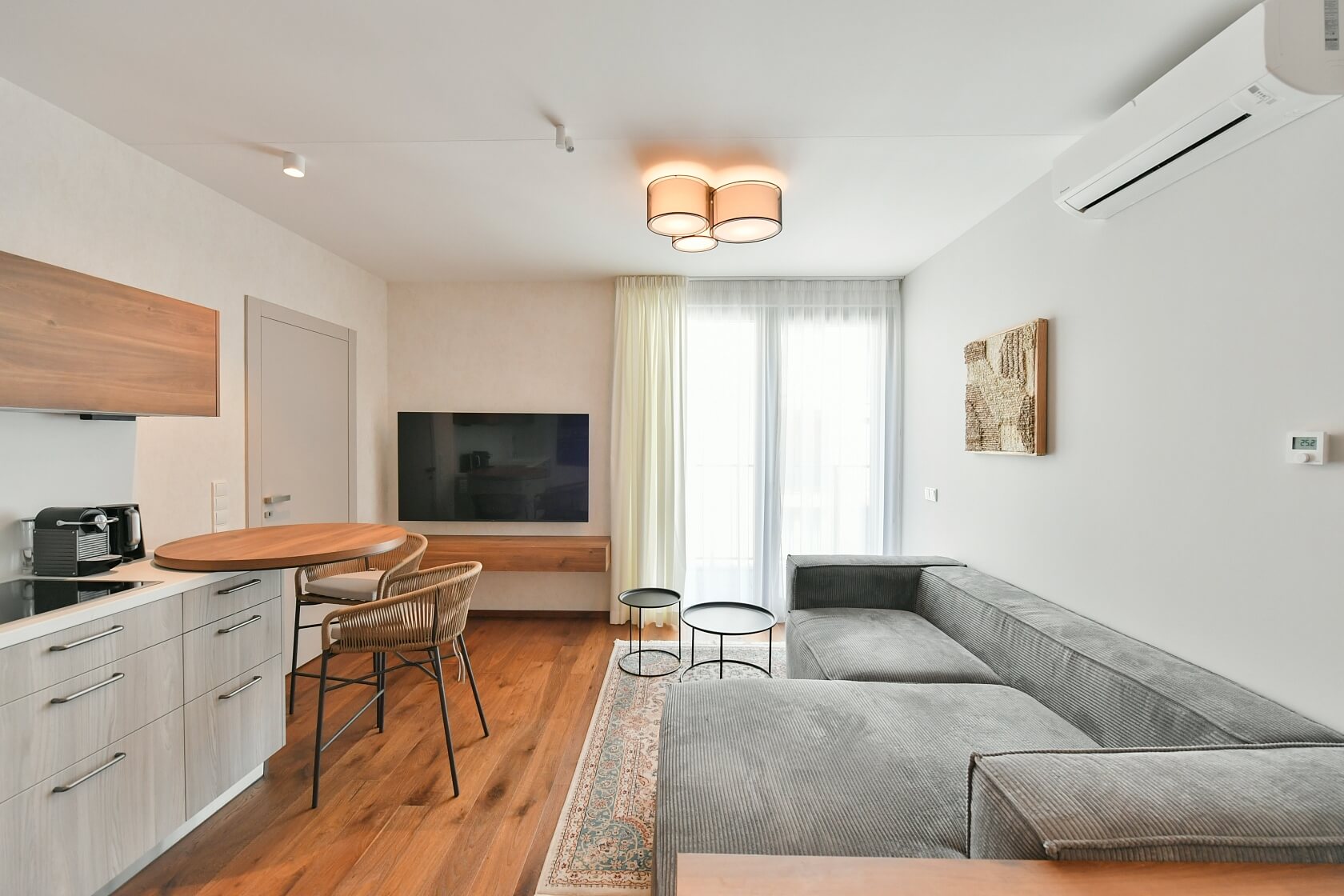 Křižíkova, Karlín - Prague 8 | Rent, Apartment One-bedroom (2+kk), 69 m²