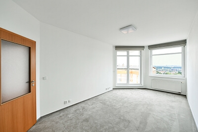 Nad Okrouhlíkem, Libeň - Prague 8 | Rent, Apartment One-bedroom (2+kk), 63 m²