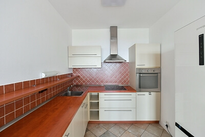 Nad Okrouhlíkem, Libeň - Prague 8 | Rent, Apartment One-bedroom (2+kk), 63 m²