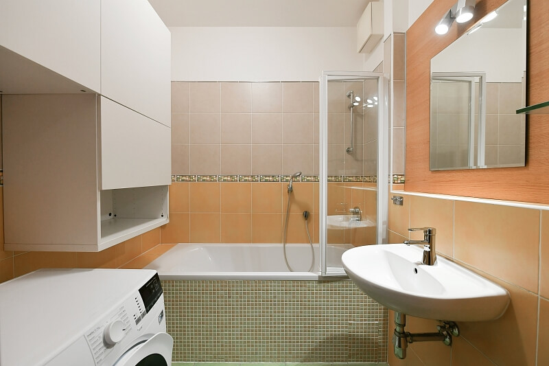 Dělená, Řeporyje - Prague 5 | Rent, Apartment One-bedroom (2+kk), 82 m²