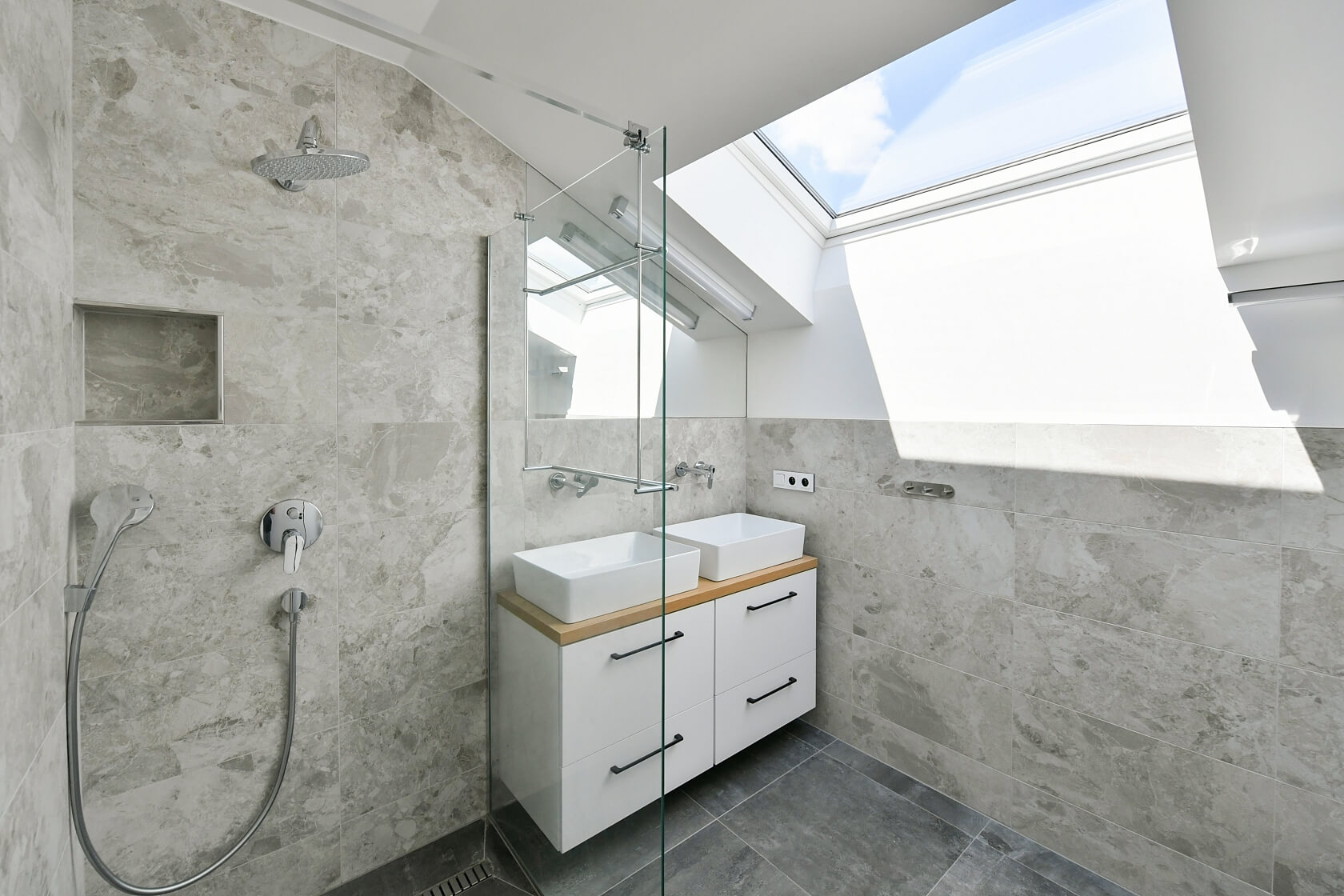 Třešňovka, Horoměřice - Praha-západ | Pronájem, Rodinný dům 5+kk, 170 m²