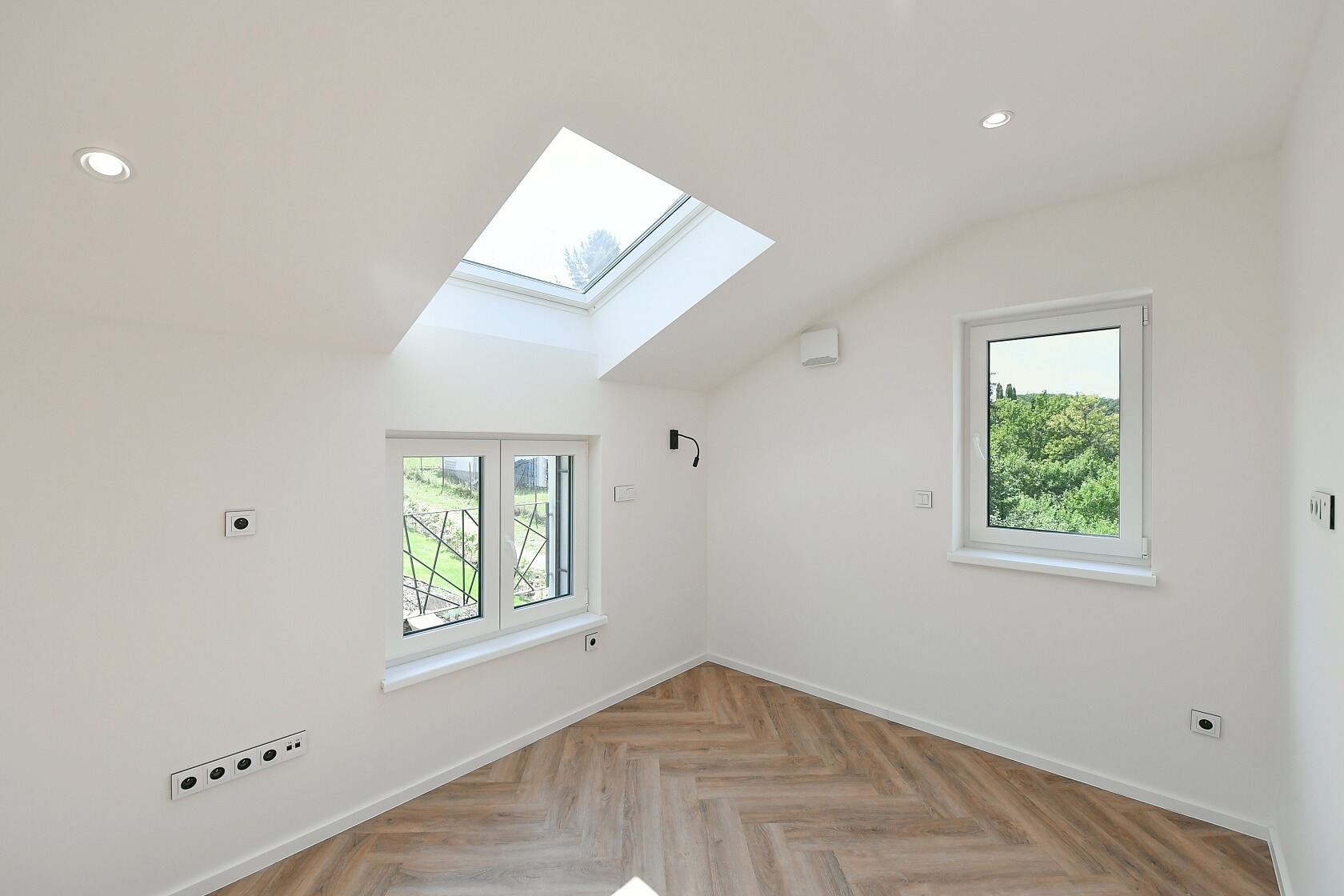 Třešňovka, Horoměřice - Praha-západ | Pronájem, Rodinný dům 5+kk, 170 m²