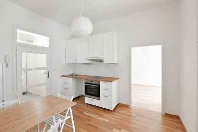 Na Hutích, Bubeneč - Praha 6 | Prodej, Byt 2+1, 66 m²