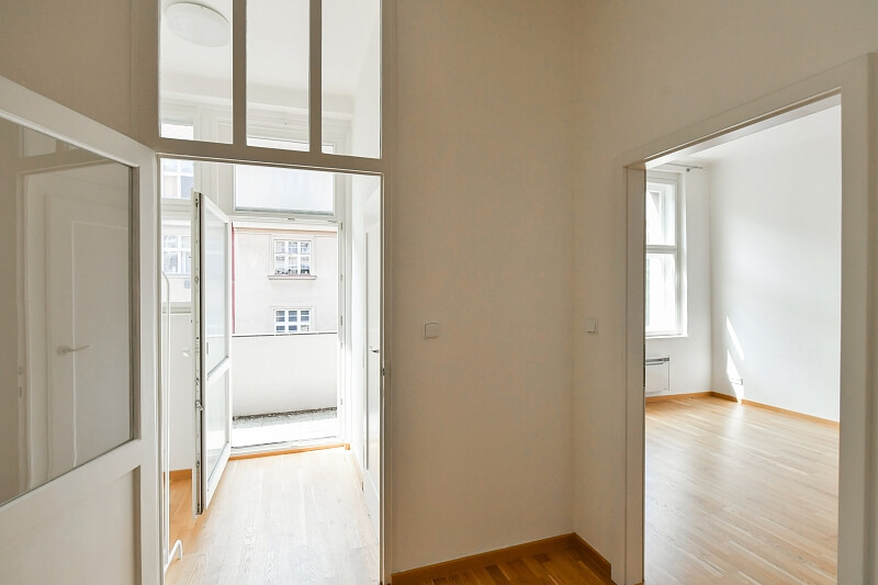 Na Hutích, Bubeneč - Praha 6 | Prodej, Byt 2+1, 66 m²