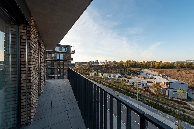 Bratislavský kraj, Petržalka - Bratislava V | Prodej, Byt 3+kk, 96 m²