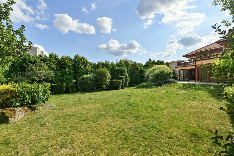 K Holyni, Slivenec - Prague 5 | Rent, House Six-bedroom (7+1), 450 m²