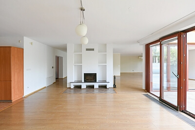 K Holyni, Slivenec - Prague 5 | Rent, House Six-bedroom (7+1), 450 m²