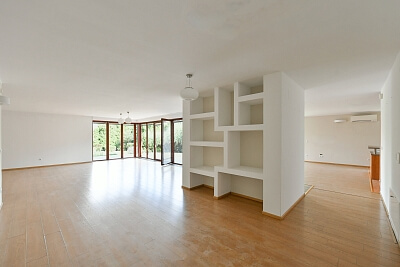 K Holyni, Slivenec - Prague 5 | Rent, House Six-bedroom (7+1), 450 m²